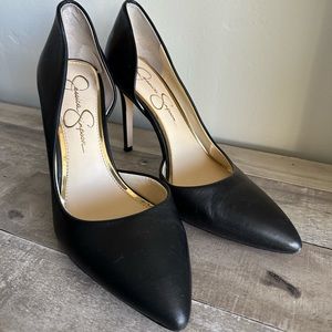 Jessica Simpson Classic Black Leather Pumps